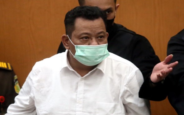Kuat Ma'ruf terdakwa pembunuhan berencana dituntut delapan tahun penjara. (Foto : JPNN.com)