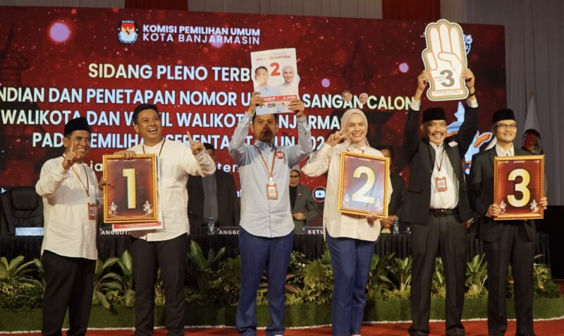 Pengundian nomor urut tiga pasangan calon walikota dan wakil walikota Banjarmasin. (Foto : Istimewa)