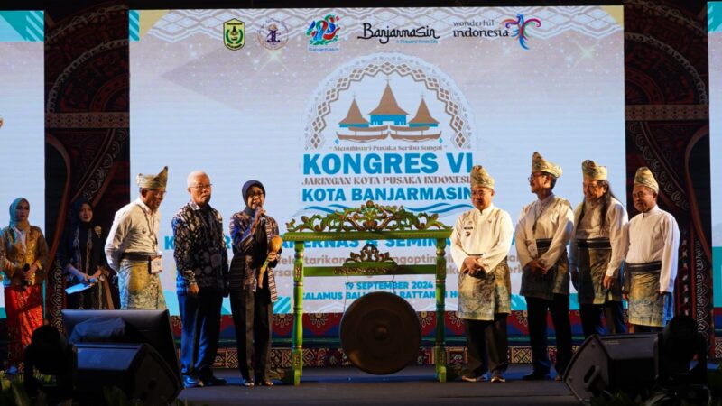 Anggota DPRD Kabupaten Balangan, Syaiful Arif memberikan pendampingan dan peningkatan UMKM melalui Adaro Spectapreneur. (Foto : Istimewa)