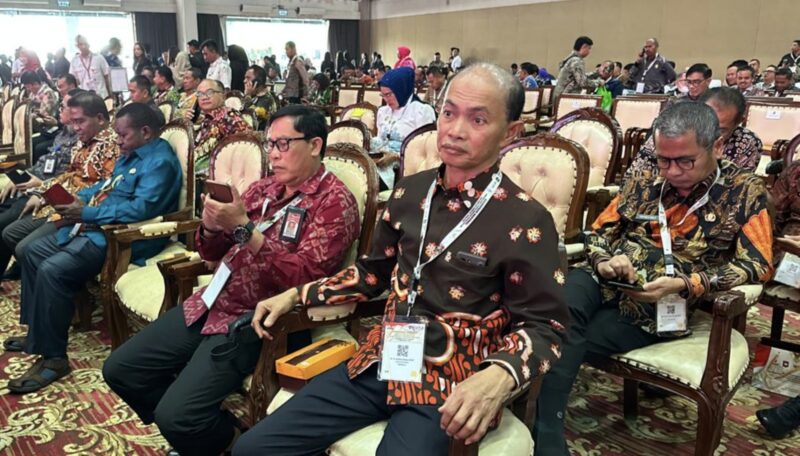 Sekretaris Daerah (Sekda) H Ambo Sakka menghadiri rapat koordinasi nasional (Rakoornas). (Foto : Istimewa)
