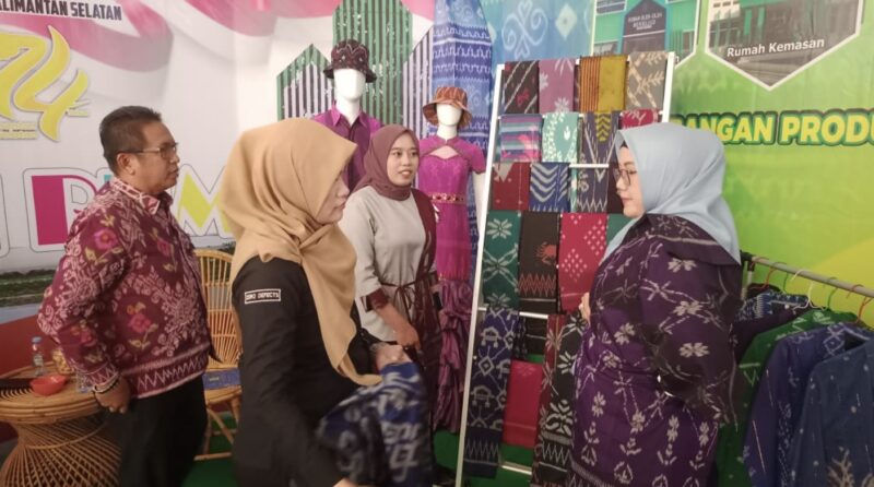 Expo Kalimantan Selatan Tahun 2024 menampilkan produk lokal hasil kerajinan UMKM daerah. (Foto : Istimewa)