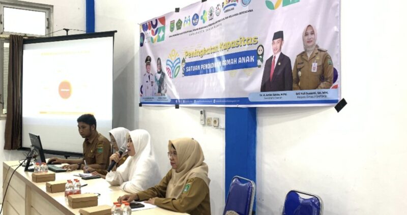 DP3AP2KB Kabupaten Tanah Bumbu menggelar Sosialisasi Peningkatan Kapasitas Satuan Pendidikan Ramah Anak (SPRA). (Foto : Istimewa)