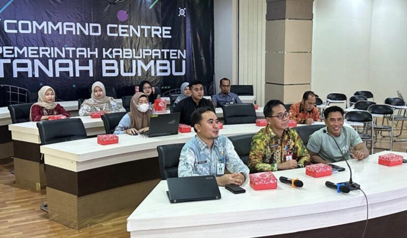 Diskominfosp Kabupaten Tanbu ikuti FGD penyampaian monitoring dan evaluasi pengelolaan Layanan Aspirasi dan Pengaduan Online Rakyat. (Foto : Istimewa)