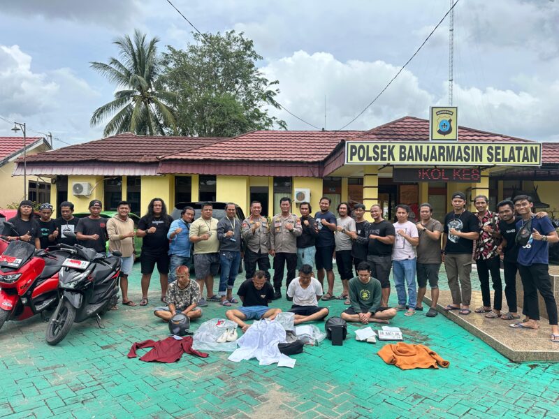 Kawanan pencuri yang diduga beraksi berpindah antar provinsi kini berada di Polsek Banjarmasin Selatan usai ditangkap tim gabungan.