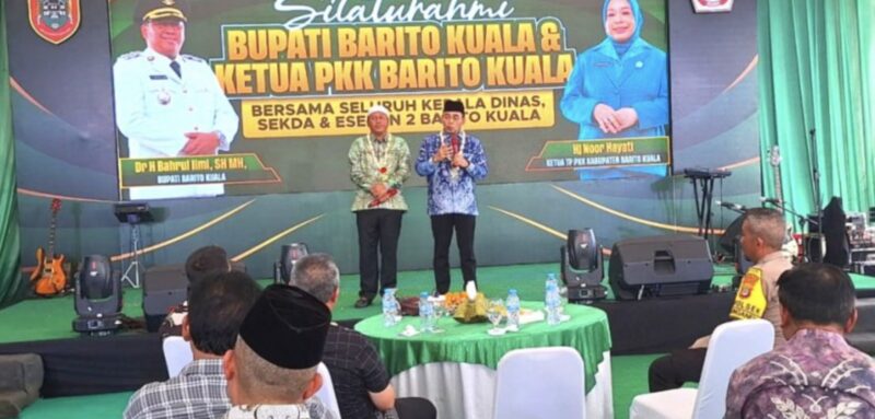 Suasana hangat saat dalam balutan silaturahmi bersama Bupati Kabupaten Bartio Kuala terpilih, H Bahrul Ilmi, Sekda Batola, Ketua TP PKK dan jajaran SKPD lingkup Batola. (Foto : Istimewa)