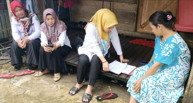 Disdukcapil Kabupaten Tanah Bumbu meluncurkan program pemutakhiran akta kelahiran memastikan data kependudukan. (Foto : Istimewa)