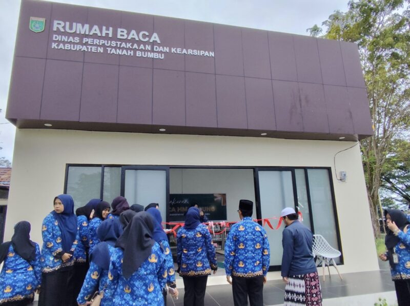 Rumah Baca HM Nurung di Kecamatan Kusan Hilir Kabupaten Barito Kuala yang baru saja diresmikan. (Foto : Istimewa)
