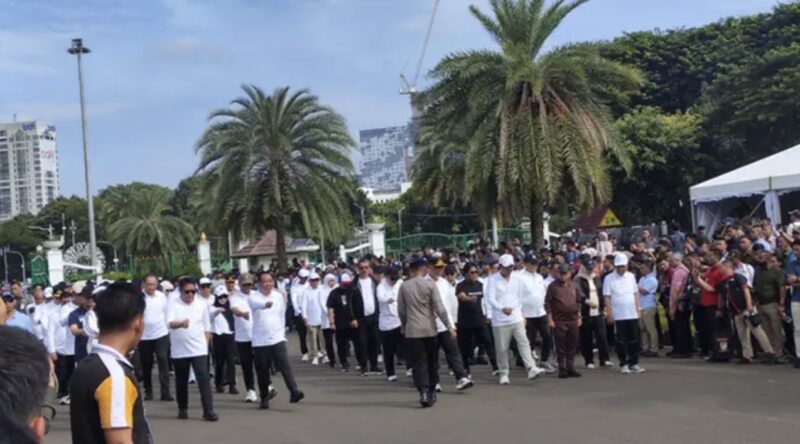 Sejumlah kepala daerah terpilih hasil Pilkada 2024 dilatih baris berbaris sebelum dilantik pada Kamis 20 Februari 2025. (Foto : Istimewa)