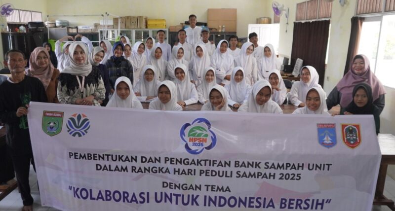 Peringati Hari Peduli Sampah Nasional (HPSN) 2025, SMAN 1 Kusan Hilir Kabupaten Tanah Bumbu mengadakan penyuluhan pengelolaan sampah. (Foto : Istimewa)