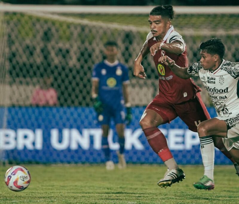 Serangan balik dari PS Barito Putera ke pertahanan Bali United yang berbuah gol di babak pertama. (Foto : baritoputeraofficial/istimewa)