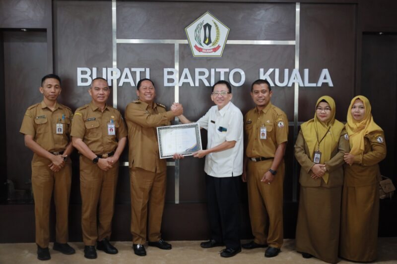 Kabupaten Barito Kuala raih tiga penghargaan sekaligus di bawah kepemimpinan Bupati Bahrul Ilmi. (Foto : Istimewa)