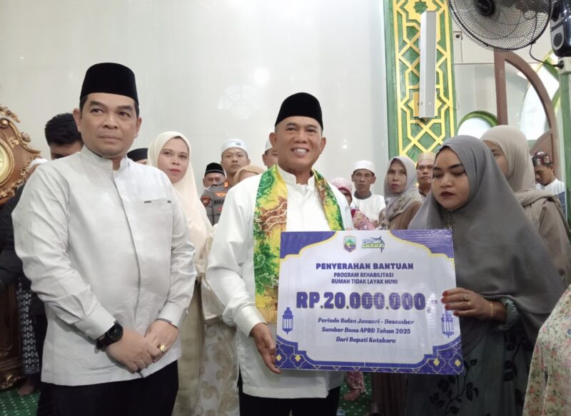 Bupati Kotabaru H. Muhammad Rusli memulai rangkaian safari Ramadan 1446 Hijriyah di Kecamatan Pulau Laut Utara dan Pulau Laut Sigam. (Foto : Istimewa)