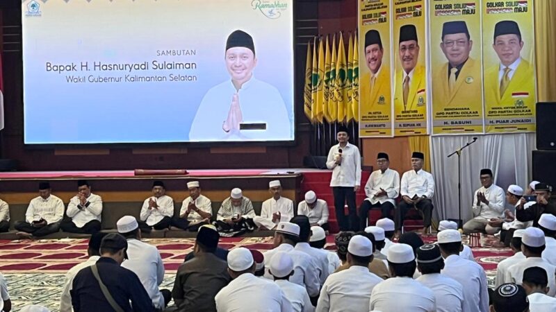 Wakil Gubernur Kalsel, Hasnuryadi Sulaiman menyampaikan sambutan pada temu kader partai Golkar Kalsel. (Foto : wasaka.id)
