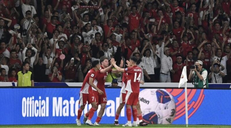 Timnas Indonesia merayakan gol usai sontekan Ole Romeny yang berhasil melesatkan bola ke gawang Bahrain di menit ke-23. (Foto : Istimewa)