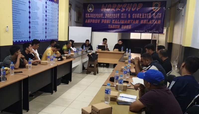 Rapat persiapan Kejuaraan Provinsi (Kejurprov) cabang olahraga sepak bola pada 23 hingga 27 April 2025 di Kabupaten Tanah Laut. (Foto : Istimewa)