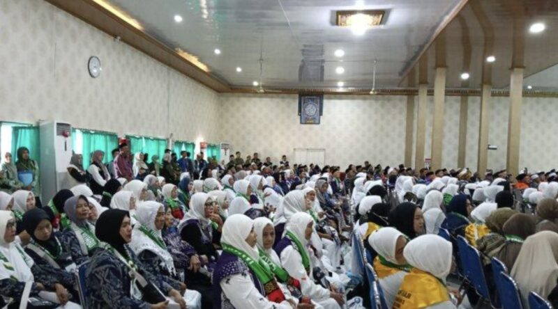 Jemaah haji asal Kabupten Tanah Bumbu yang dijadwalkan tiba di emberkasi Banjarmasin pada 4 Juli 2025. (Foto : Istimewa)