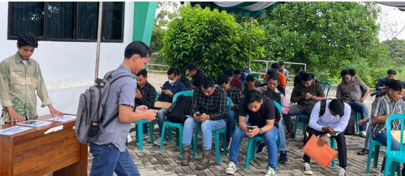 walk-in interview yang digelar oleh Dinas Tenaga Kerja dan Transmigrasi (Disnakertrans) bekerja sama dengan PT Cipta Kridatama (PT CK) Site BIB. (Foto : Istimewa)
