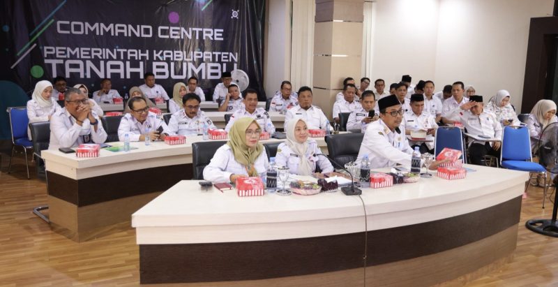 Pemkab Tanah Bumbu mengikuti rapat koordinasi pencegahan korupsi yang dilaksanakan secara daring melalui zoom meeting. (Foto : Istimewa)