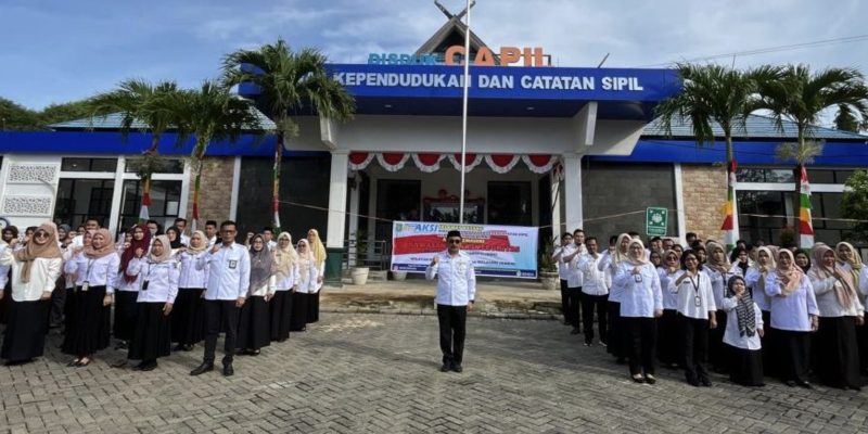 Dinas Kependudukan dan Pencatatan Sipil (Disdukcapil) Kabupaten Tanah Bumbu menggelar apel budaya kerja. (Foto : Istimewa)