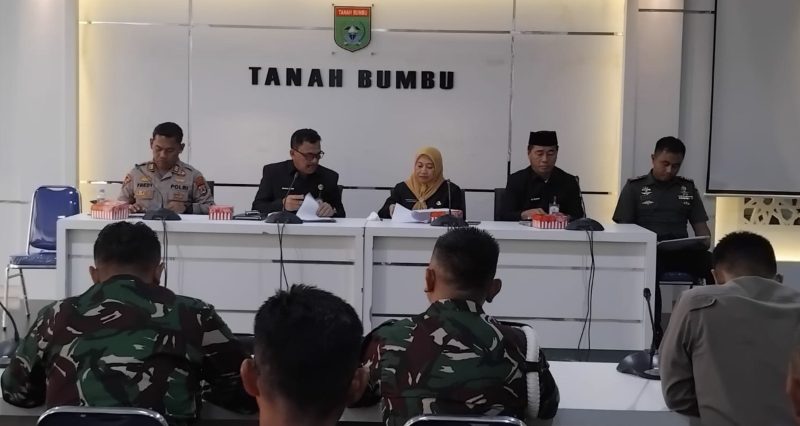 Pemerintah Kabupaten Tanah Bumbu menggelar rapat pemantapan peringatan Hari Ulang Tahun (HUT) ke-80 Republik Indonesia. (Foto : Istimewa)