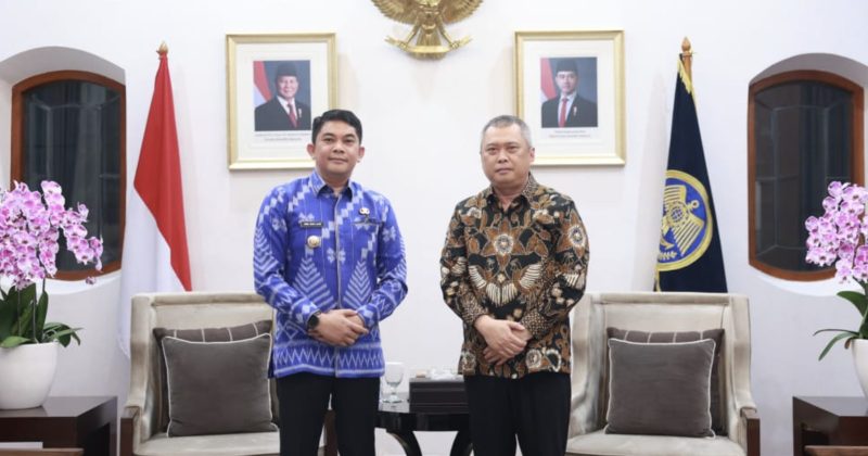 Bupati Andi Rudi Latif menyambut baik ditetapkannya Bandara Bersujud sebagai Bandar Udara Internasional. (Foto : Istimewa)