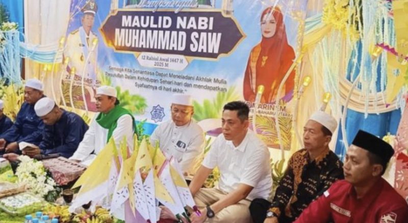 Anggota DPRD Kotabaru H Abidin Daeng Mappuji turut menghadiri Peringatan Maulid Nabi Muhammad SAW. (Foto: Istimewa)