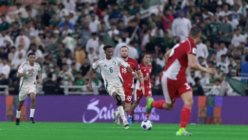 Laga Timnas Indonesia bersua Arab Saudi di Al Inma Bank Stadium at King Abdullah Sport City. Timnas harus menelan kekalahan 3-2 dan berada di posisi klasemen bawah. (Foto: Bola/Istimewa)