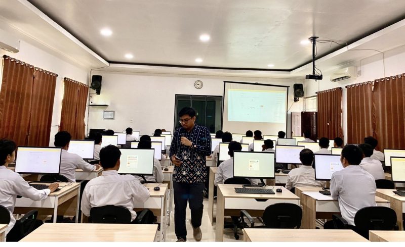 Dinas Komunikasi, Informatika, Statistik, dan Persandian (Diskominfo SP) melaksanakan seleksi Tenaga Ahli Pusat Data untuk mendukung pengembangan layanan digital di lingkungan Diskominfo SP Tanah Bumbu. (Foto: Istimewa)