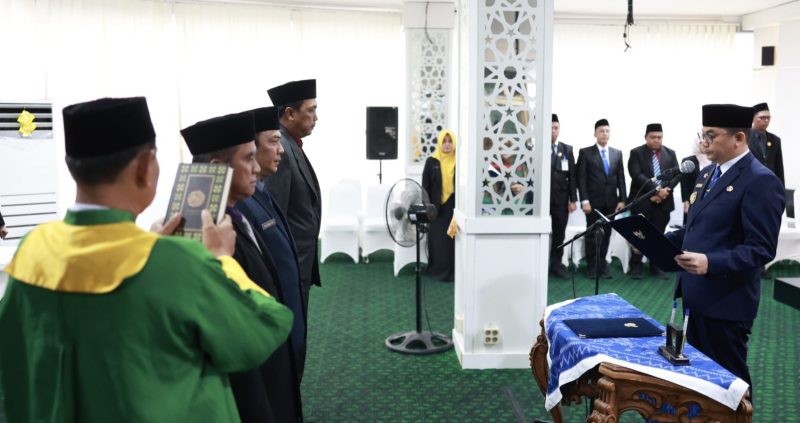 Pelantikan pejabat pimpinan tinggi pratama perdana di Pemkab Tanah Bumbu yang dipimpin langsung Bupati Tanah Bumbu Andi Rudi Latif. (Foto: Istimewa)