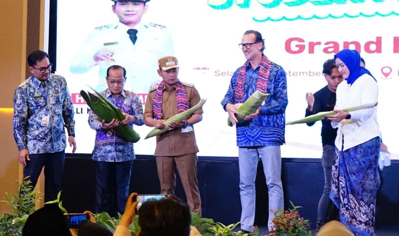 Dinas Pendidikan Kota Banjarmasin bekerjasama dengan Learning Room menggelar kegiatan Banjarmasin Student English Fest (BSEF) 2025 yang menjadi salah satu acara yang sangat meriah. (Foto: Istimewa)