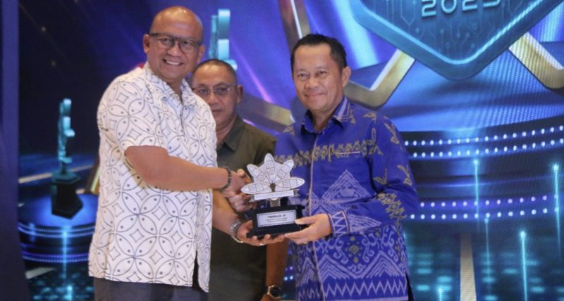 Pemerintah Kabupaten Tanah Bumbu meraih penghargaan terbaik 3 (tiga) Akselerasi Implementasi Elektronifikasi Transaksi Pemerintah Daerah (IETPD). (Foto: Istimewa)