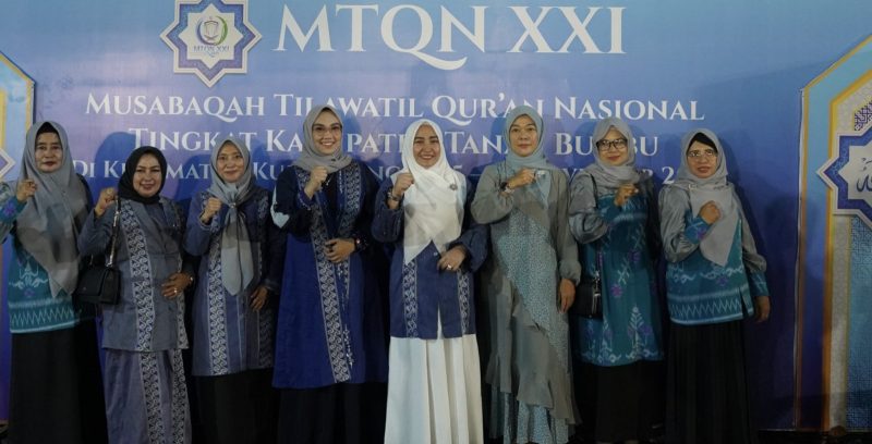 Kehadiran Ketua TP PKK Tanbu menegaskan komitmen pemerintah daerah. Khususnya melalui peran keluarga dan masyarakat, dalam mendukung kegiatan keagamaan yang berfokus pada nilai-nilai Al-Qur’an. (Foto: Istimewa)