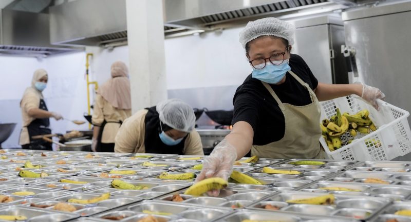 Satuan Pelayanan Pemenuhan Gizi (SPPG) nampak sedang mempersiapkan MBG. (Foto: Istimewa)