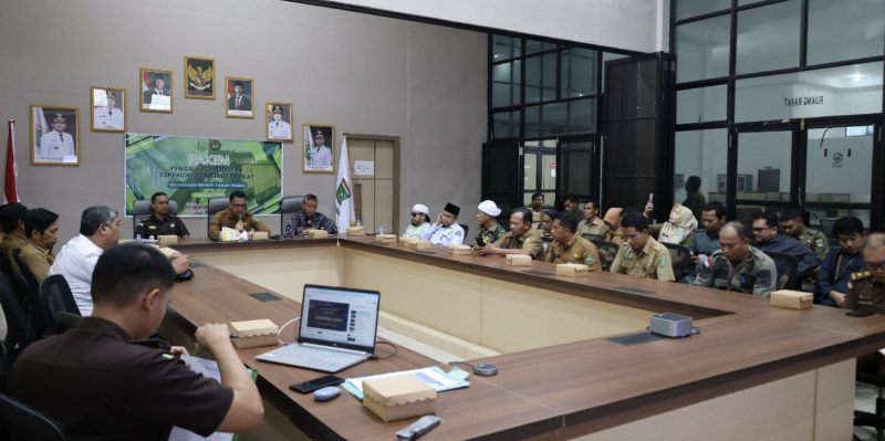 Rakoor Pengawasan Aliran Kepercayaan Masyarakat (PAKEM) Tahun 2025 digelar oleh Kejaksaan Negeri Kabupaten Tanah Bumbu. (Foto: Istimewa)