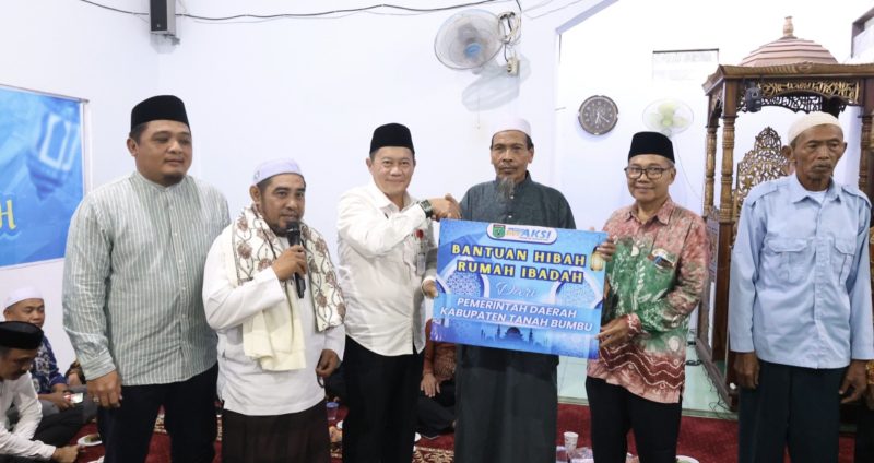Safari Ramadan 1447 Hijriah yang dirangkaikan dengan buka puasa bersama masyarakat di Kecamatan Satui. (Foto: Istimewa)