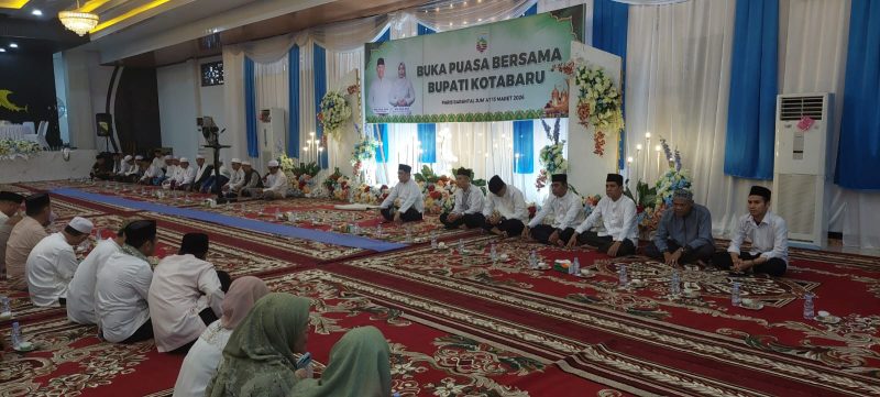 Tingkatkan Ukhuwah Islamiyah dilingkungan Pemerintah Kabupaten Kotabaru menggelar buka puasa bersama di gedung Paris Barantai. (Foto: Istimewa)
