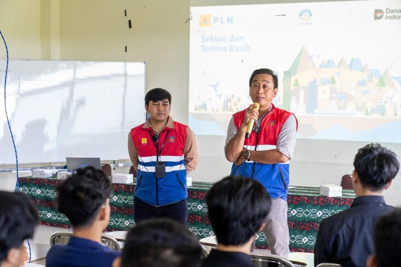 Sosialisasi K2 dan K3 oleh PLN UIP3B Kalimantan di UNISKA Banjarmasin memberikan pemahaman kepada mahasiswa tentang pentingnya keselamatan dalam aktivitas sehari hari dan dunia kerja, termasuk potensi bahaya kelistrikan serta langkah pencegahannya.