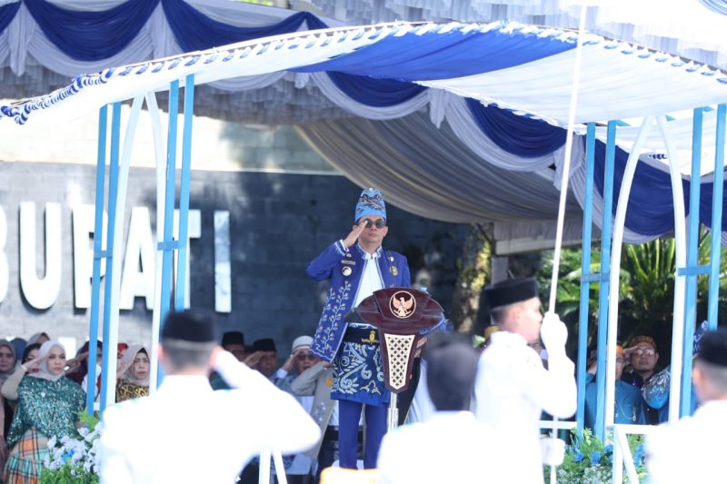 Peringatan Hari Jadi (Harjad) Tanah Bumbu ke-23 tahun 2026 mengusung tema SDM Tangguh, Ekonomi Tumbuh. Bupati Andi Rudi Latif menjelaskan bahwa tema tersebut termaktub dalam visi pembangunan 2025-2029. (Foto: Istimewa)  