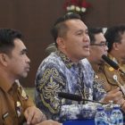 Sekretaris Daerah Eka Saprudin bersama Kepala SKPD mengikuti sosialisasi service excellent untuk peningkatan layanan dan pelatihan pengelolaan keuangan bagi Aparatur Sipil Negeri (ASN) dilingkungan. (Foto: Istimewa)