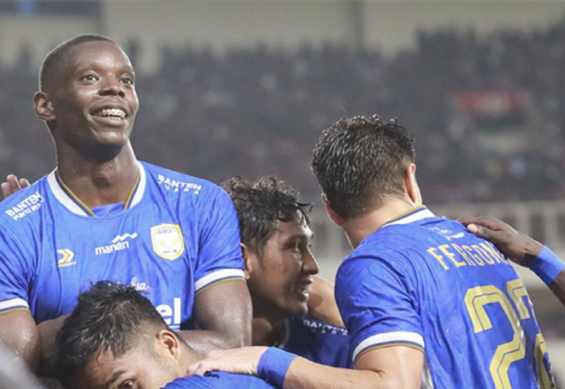Adhyaksa FC merayakan kemenangan usai mengalahkan Persipura Jayapura pada laga playoff menuju Liga 1 Indonesia.(Foto: Istimewa)