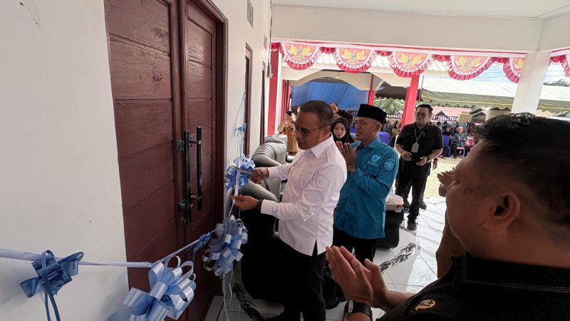 Pemerintah Kabupaten Kotabaru kembali meresmikan Kantor Desa yang diharapkan dapat memberikan pelayanan prima kepada masyarakat. (Foto: Istimewa)