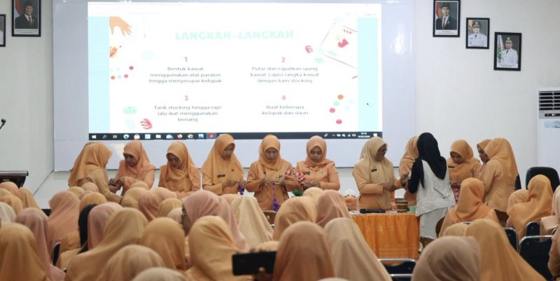 Dharma Wanita Persatuan (DWP) Kabupaten Tanah Bumbu menggelar Pelatihan Peningkatan Ekonomi Keluarga. (Foto: Istimewa)