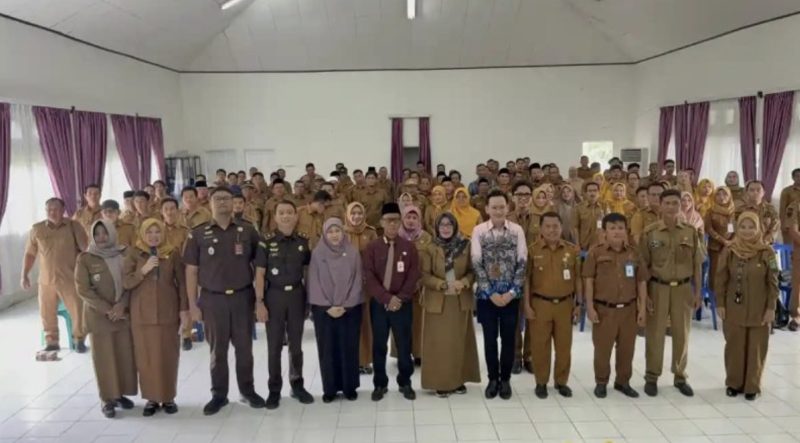 DPPPA-PPKB Tanah Bumbu menyelenggarakan pelatihan pencegahan kekerasan terhadap perempuan dan anak di Aula SMKN 1 Simpang Empat. (Foto: Istimewa)