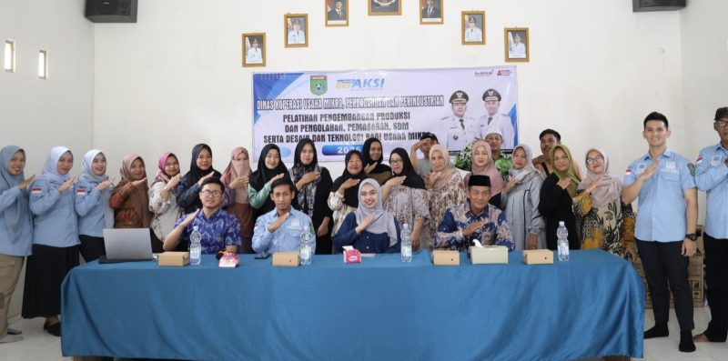 Pelatihan Pengembangan Usaha Mikro yang digelar Pemerintah Kabupaten Tanah Bumbu, di Aula Kantor Desa Polewali Marajae. (Foto: Istimewa)