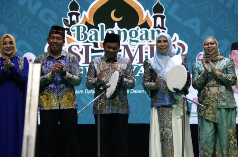 Ketua Komisi II DPRD Balangan, Hj Sri Huriyati Hadi, mengajak masyarakat memanfaatkan Balangan Islamic Festival sebagai sarana mempererat ukhuwah Islamiyah. (Foto: Istimewa)