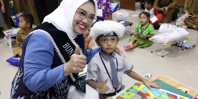Bunda PAUD Kabupaten Tanah Bumbu, Andi Irmayani Rudi Latif, mengajak seluruh elemen masyarakat untuk memperkuat kolaborasi dalam mendukung pendidikan anak usia dini. (Foto: Istimewa)