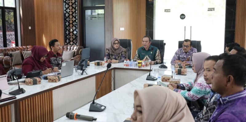 Rapat Pleno Penetapan Siswa Sekolah Rakyat Permanen sebagai bagian dari persiapan pelaksanaan program Sekolah Rakyat. (Foto: Istimewa)