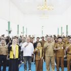 Sekretaris Daerah (Sekda), Yulian Herawati resmi membuka Kuliah Kerja Nyata (KKN) Tematik Lingkungan Hidup Universitas Lambung Mangkurat (ULM) Tahun 2026 yang diikuti sebanyak 300 mahasiswa. (Foto: Istimewa)