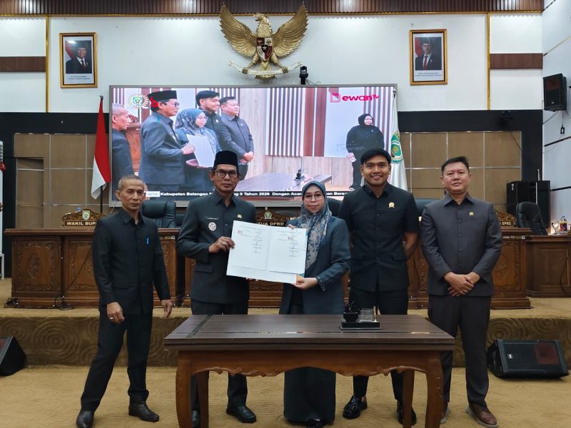Pendatanganan Rancangan Peraturan Daerah (Raperda) tentang Perubahan Anggaran Pendapatan dan Belanja Daerah (APBD) Tahun Anggaran 2026. (Foto: Istimewa)