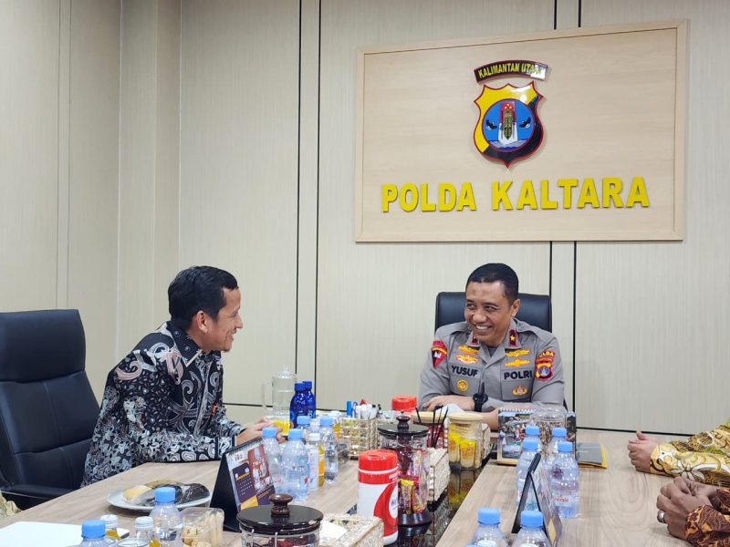 General Manager PLN UIP3B Kalimantan, Riko Ramadhano Budiawan, melakukan koordinasi dengan Polda Kalimantan Utara dalam rangka memperkuat sinergi menghadapi potensi Karhutla di wilayah Kalimantan.